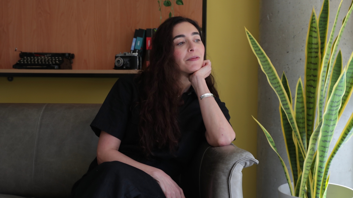 Fernanda Trías vince il Premio letterario Sor Juana Inés de la Cruz 2025 per il suo romanzo "La montagna delle furie".