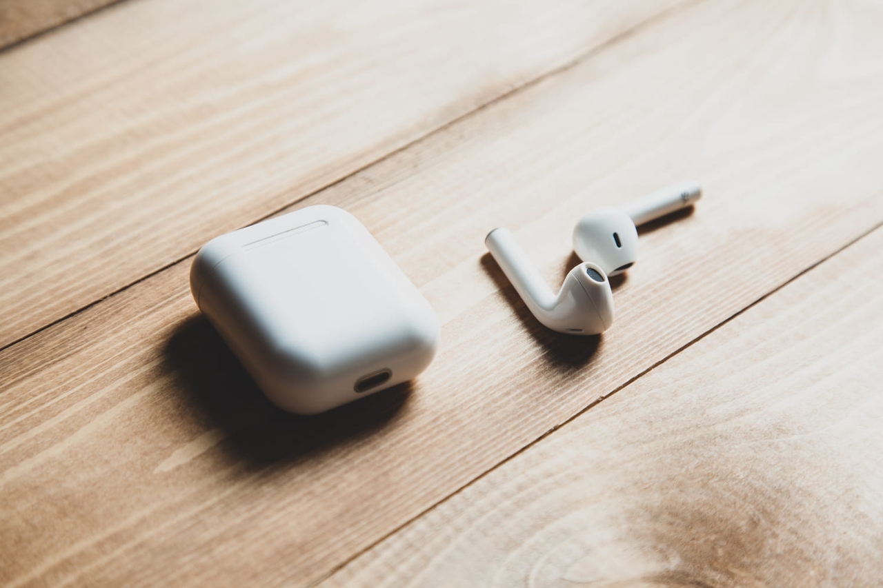 Black Friday AirPods: AirPods Pro'da şimdiden harika fırsatlar! 2025 AirPods Pro 3 tanıtılacak mı?