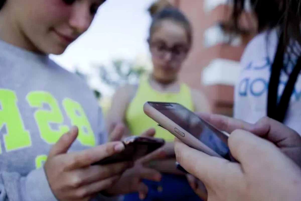 PAN senatörleri çocuk istismarı için 18 yıla kadar hapis cezası öneriyor