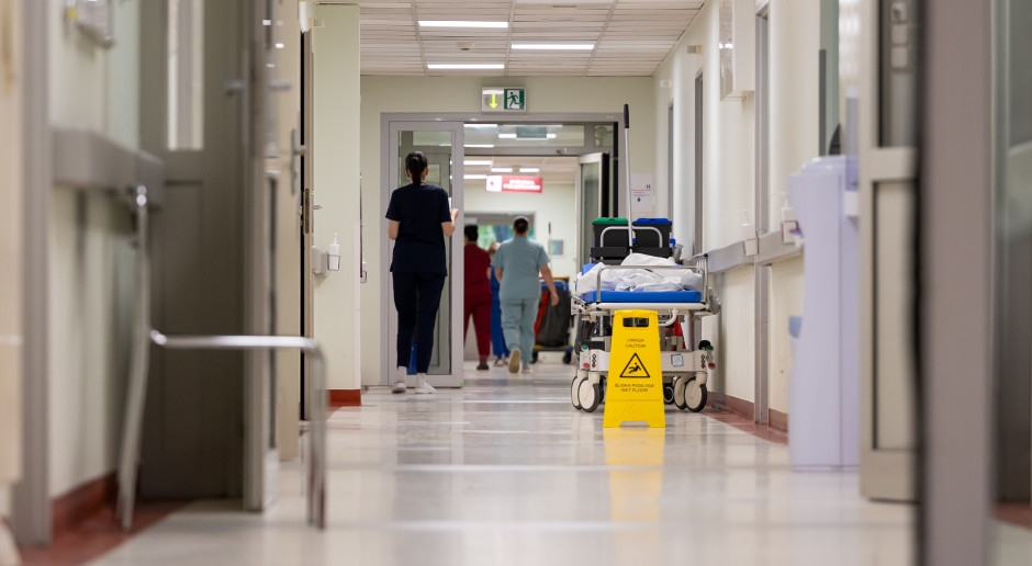 Ulusal Sağlık Fonu milyonlarca dolar borçlu. Yöneticiler: Hastaları geri çevirmiyoruz ama daha ne kadar dayanabiliriz?