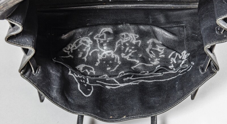 Jane Birkin's iconic handbag will go under the hammer again! Will it be another record?