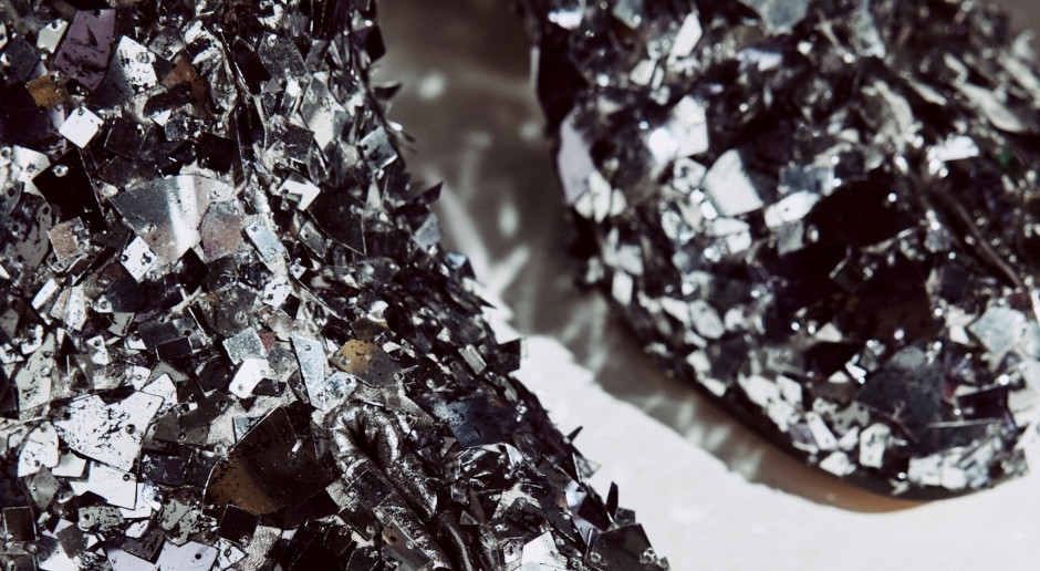 Maison Margiela presents Tabi ankle boots for the Queen of Winter. Only 25 collector's pieces.