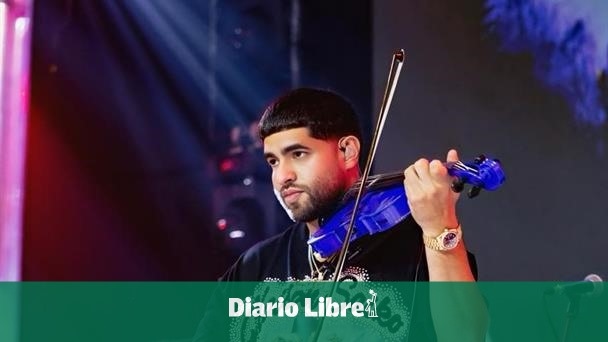 Frabian Eli fait ses débuts dans le merengue typique avec son violon dans « Los algodones ».