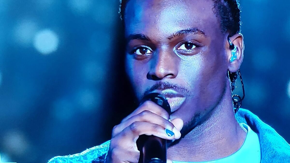 «Звёздная академия»: Ной выбыл, Мелисса полностью расплакалась на сцене