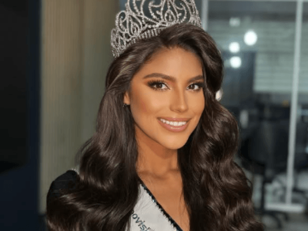 Laura Gallego, adaylar hakkında yaptığı bir yorum nedeniyle Miss Antioquia unvanından istifa etti